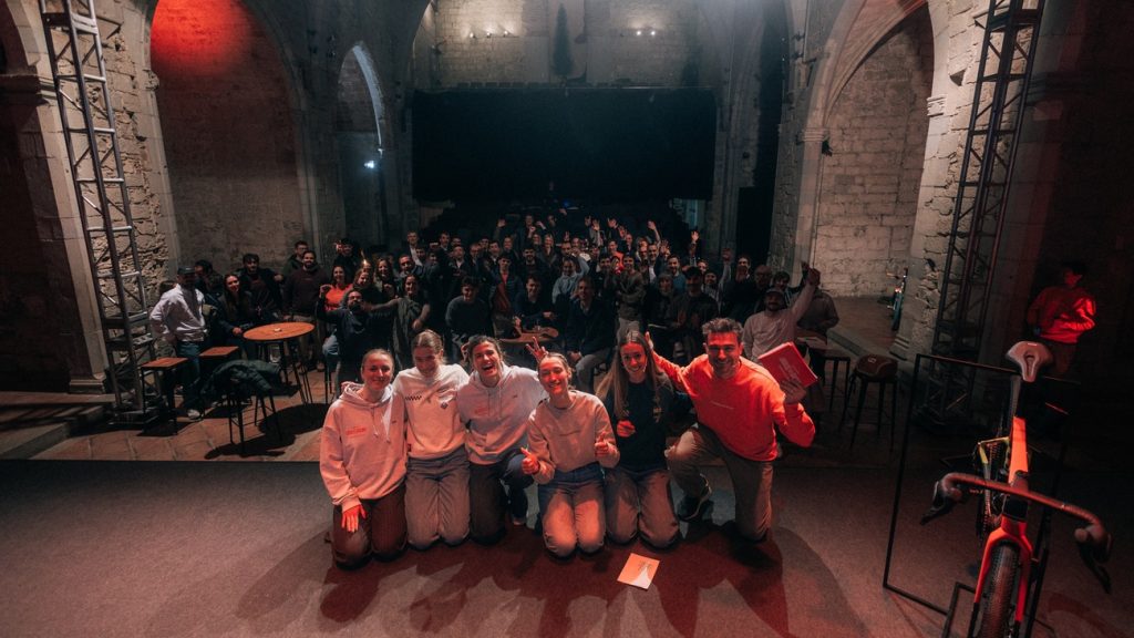 Megamo launches its first competitive women's gravel team